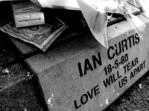 tumba_de_ian_curtis_2