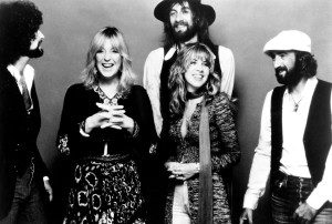 holding-fleetwood-mac-vintage-clips